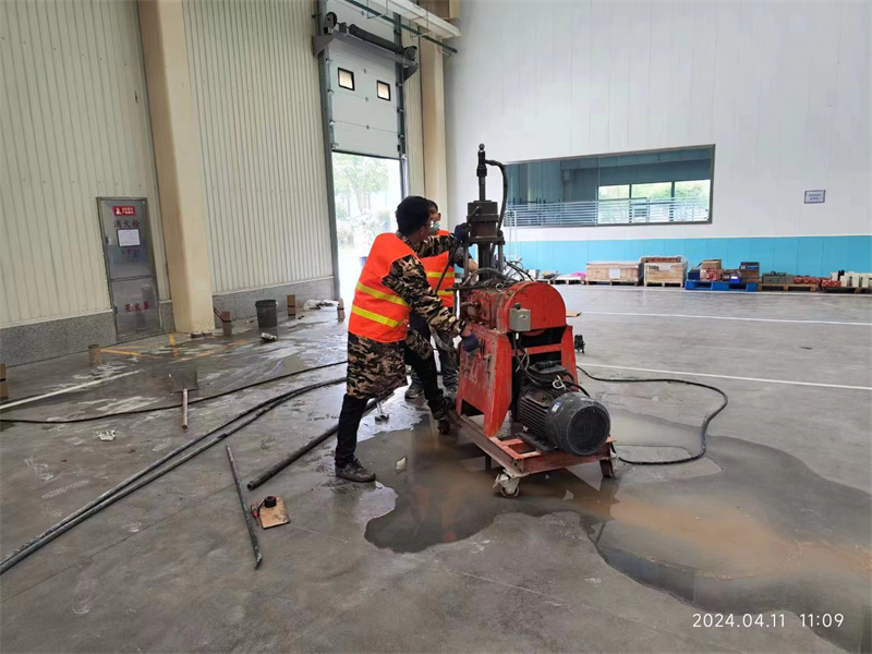 甘洛厂房地面下沉塌陷注浆加固施工